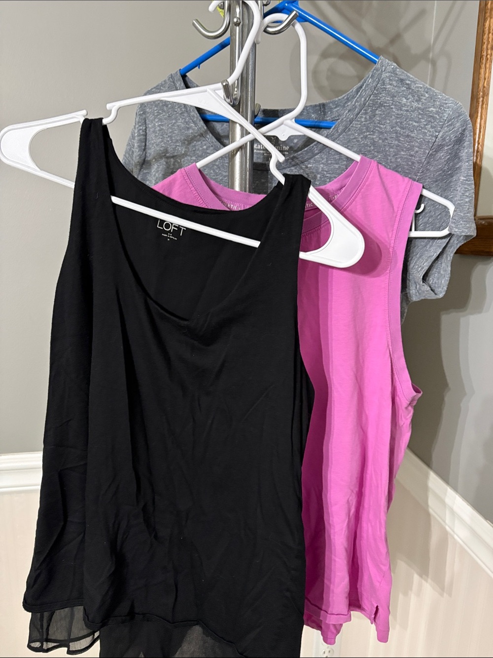 Lot of 3 Medium Tops- LOFT Fabletics, and Statw of Mine